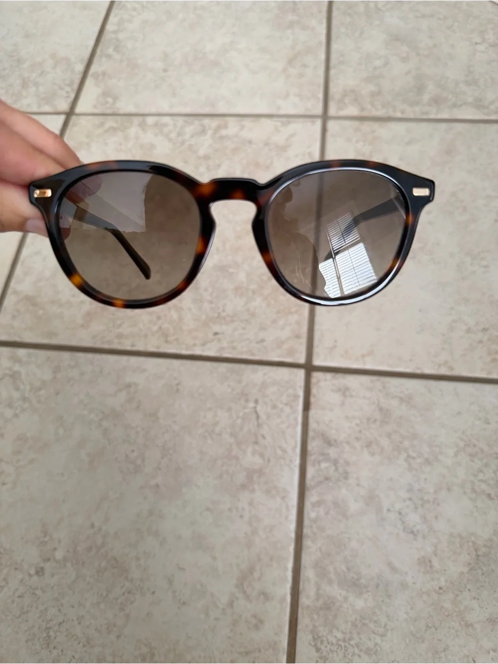 Madewell Tortoiseshell Round Sunglasses with Brown Lenses